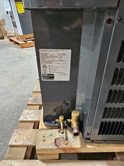 Scratch and Dent Goodman 3.5 Ton 15.2 SEER2 Single-Stage Air Conditioner Condenser Model: GSXH504210-2303016809