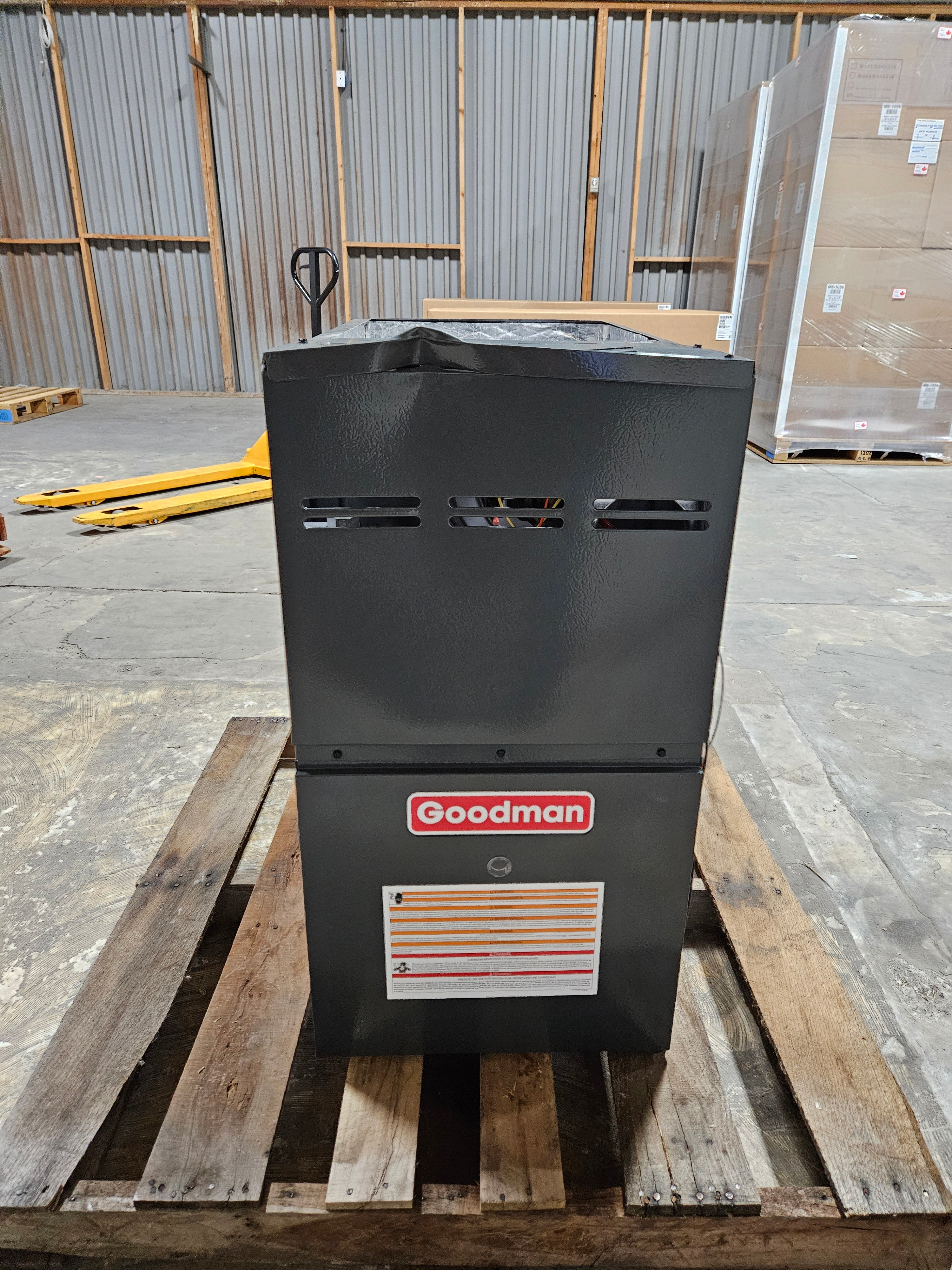 Scratch and Dent Goodman 80% AFUE 80,000 BTU 2-Stage Gas Furnace - Upflow/Horizontal - 17.5" Cabinet - 1,200 CFM MODEL GM9C800803BN-2309078350