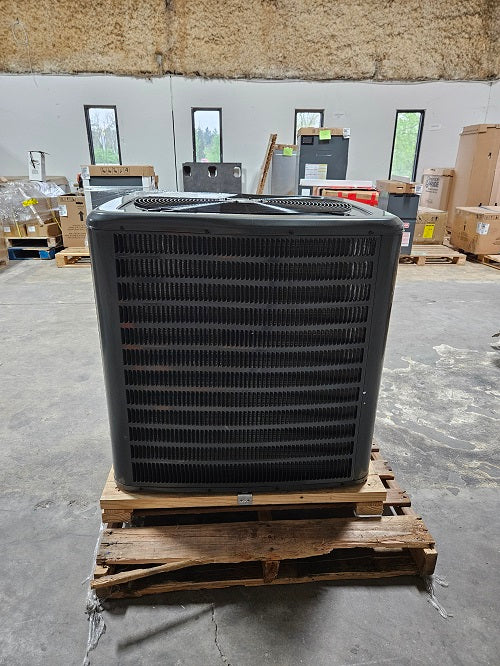 Scratch and Dent Goodman 3 Ton 14.3 SEER2 Single-Stage Air Conditioner Condenser GSXN403610-2402203803
