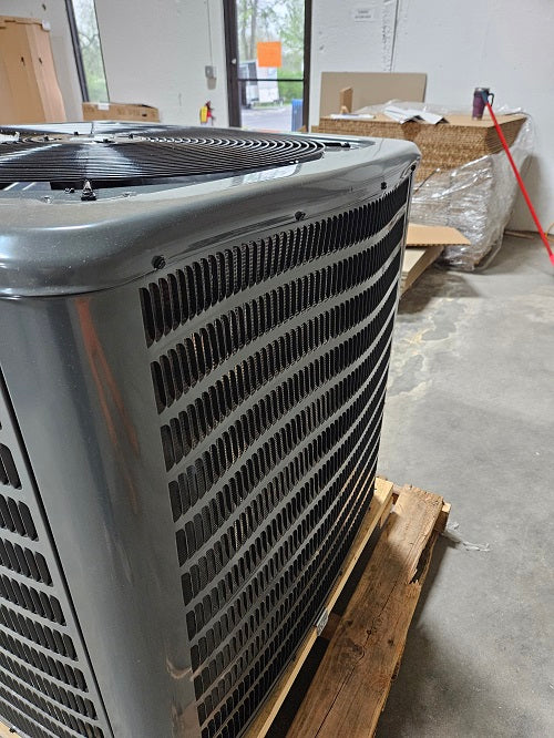 Scratch and Dent Goodman 3 Ton 14.3 SEER2 Single-Stage Air Conditioner Condenser GSXN403610-2402203803