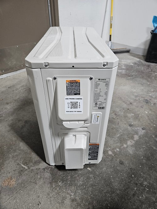 Scratch and Dent GREE Livo Gen4 Series 9,000 BTU Single Zone Wall-Mounted Ductless Mini-Split System model 4LIV09HP230V1AO-2024GS53578