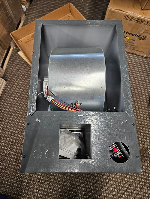 Scratch and Dent Goodman Gas Furnace 80,000 BTU 80% AFUE Downflow/Horizontal Single Stage model GD9S800804BN-2408222634