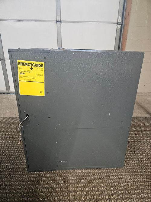 Scratch and Dent 80,000 BTU 80% AFUE Downflow/Horizontal Single Stage Goodman Gas Furnace Model GD9S800804BN-2412403129