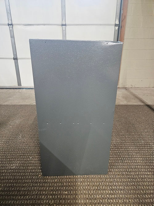 Scratch and Dent 80,000 BTU 80% AFUE Downflow/Horizontal Single Stage Goodman Gas Furnace Model GD9S800804BN-2412403129