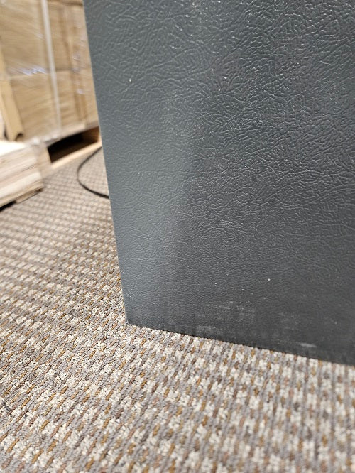 Scratch and Dent 60,000 BTU 80% AFUE Downflow/Horizontal Single Stage Goodman Gas Furnace Model GD9S800603AN-2501210610