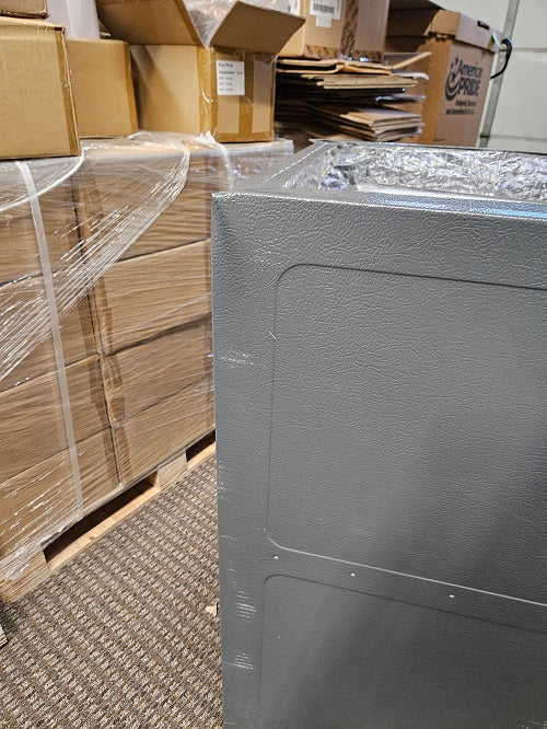 Scratch and Dent 80,000 BTU 80% AFUE Upflow/Horizontal Two Stage Goodman Gas Furnace Model GR9T800803BN-2411209339