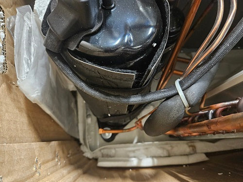 Scratch and Dent Amana Distinctions Model 14,700 BTU PTAC Unit with Heat Pump and 3.5 kW Electric Heat Backup- Model DHP153A35AA-2410755817