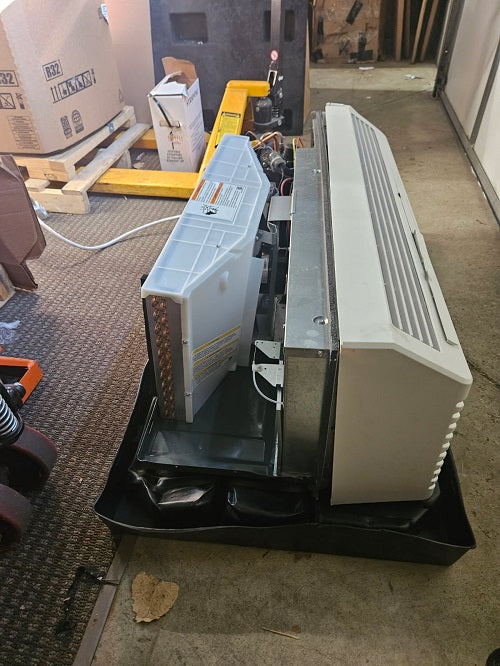 Scratch and Dent Amana J-Series PTAC Model 15,000 BTU PTAC Unit with 3.5 kW Electric Heat- Model PTC153J35AXXX- 2308005080