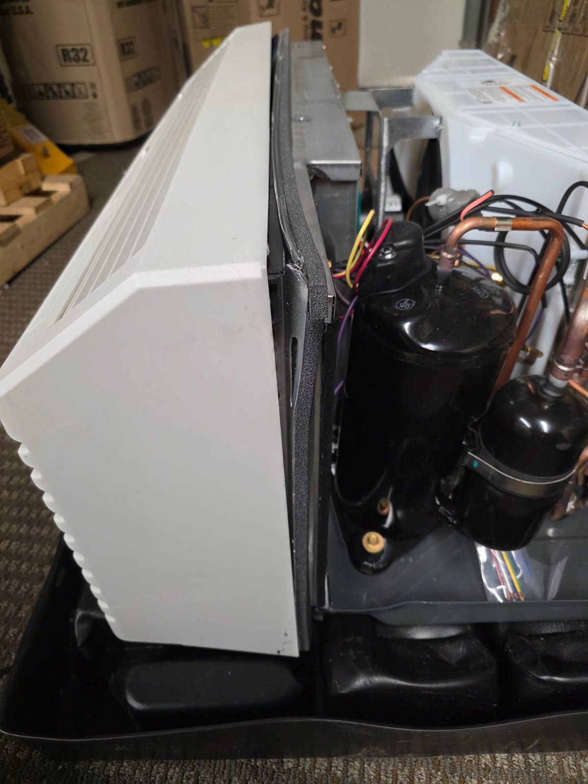 Scratch and Dent Amana J-Series Heat Pump PTAC Model 15,000 BTU PTAC Unit with 3.5 kW Electric Heat Model - PTH153J35AXXX-2509215825