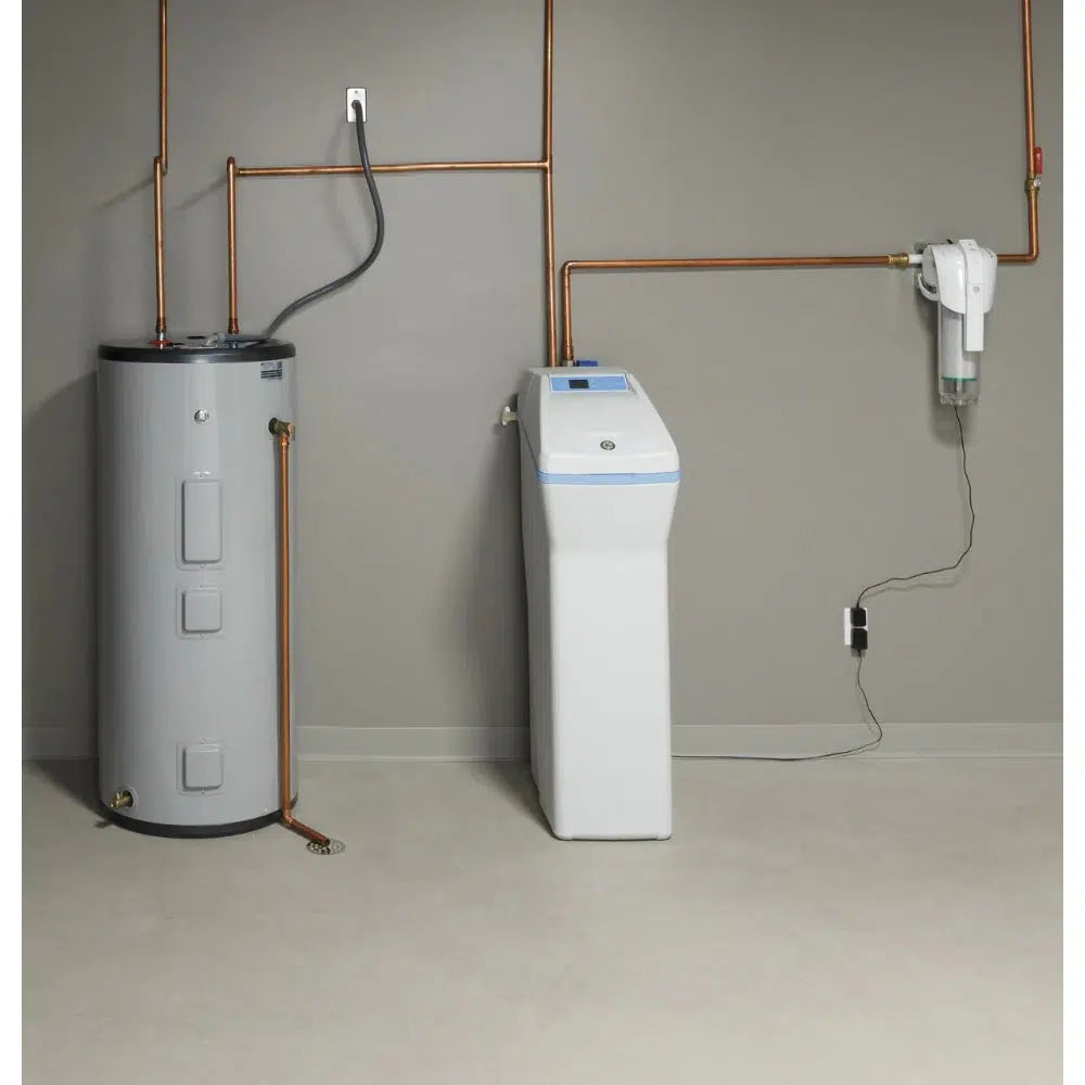 GE RealMAX Premium Model 40 Gallon Capacity Short Electric Water Heater - Field Installed