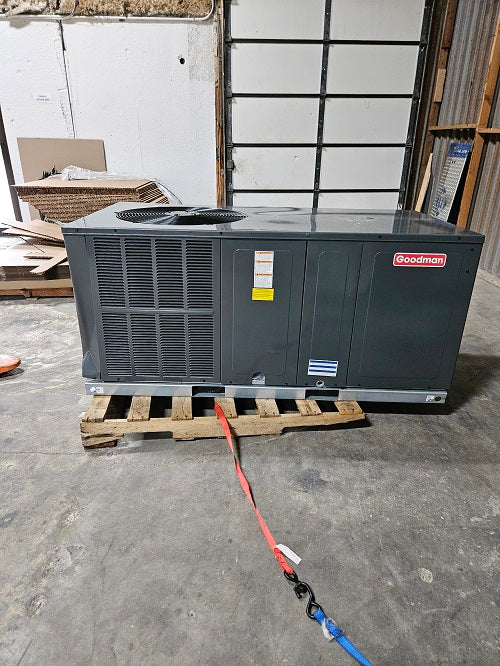 Scratch and Dent Goodman 2 Ton 13.4 SEER2 Self-Contained Horizontal Package Heat Pump MODEL GPHH32441-2312133693