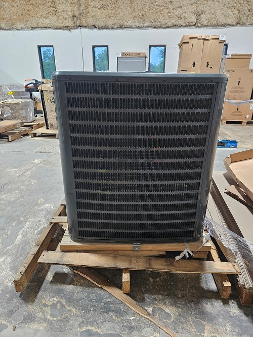 Scratch and Dent Goodman 2.5 Ton 15.2 SEER2 Single-Stage Air Conditioner Condenser Model GSXH503010-2312175474