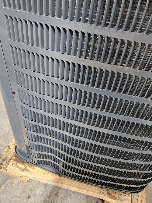 Scratch and Dent Goodman 2.5 Ton 14.3 SEER2 Single-Stage Air Conditioner Condenser GSXN403010-2406212848