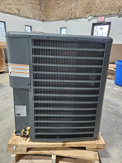 Scratch and Dent Goodman 5 Ton 13.4 SEER2 Single-Stage Air Conditioner Condenser Model GSXN3N6010-2309232844