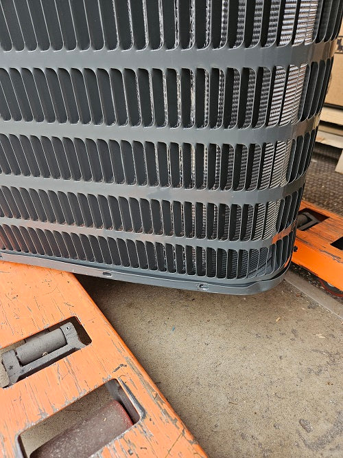 Scratch and Dent 2 Ton Up To 15 SEER2 Goodman Air Conditioner- Model GLXS3BN2410-2409243947