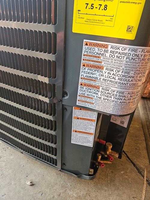 Scratch and Dent 2 Ton Up To 14.4 SEER2 Goodman Heat Pump Condenser Model - GLZS4BA2410-2411102496